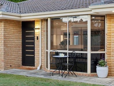 4B Cradle Close, Alexander Heights WA 6064