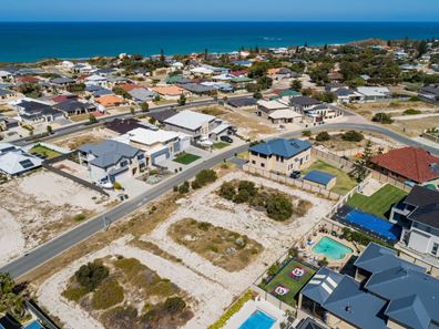 12 Flagtail Outlook, Yanchep WA 6035