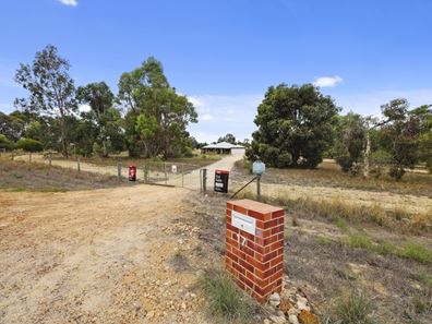 17 Pieter Place, Gabbadah WA 6041