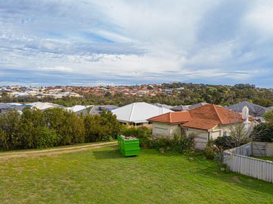 125 Mayor Road, Lake Coogee WA 6166