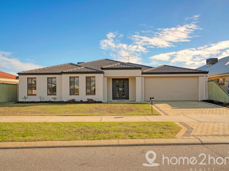135 Bayside Boulevard, Port Kennedy