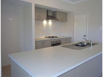 7 Aleaha Brace, Aveley WA 6069