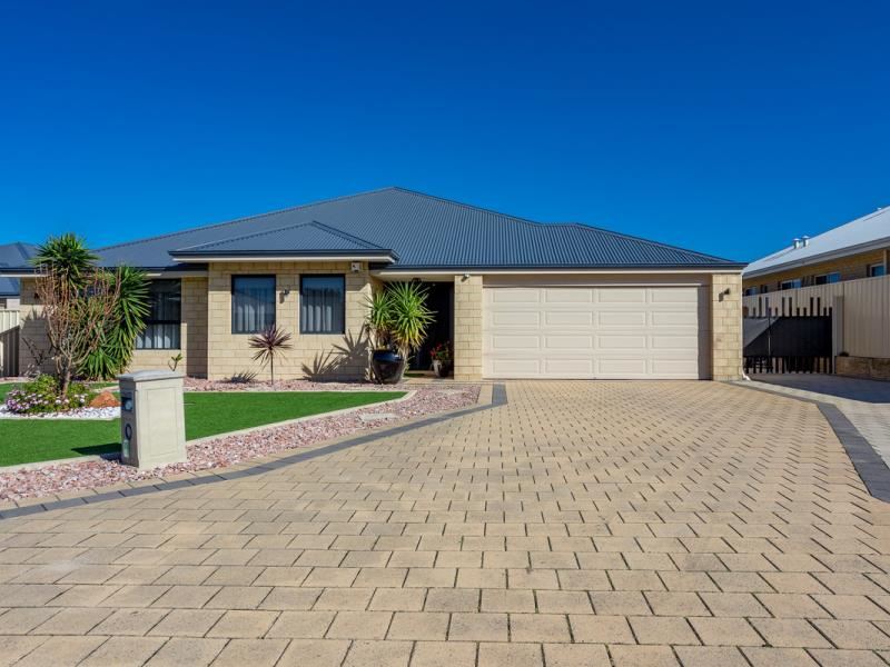9 Arpenteur Turn, Madora Bay