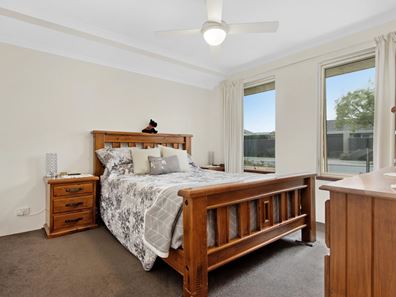 16 Rubens Circuit, Baldivis WA 6171