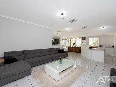 21 Orkney Crescent, Canning Vale WA 6155