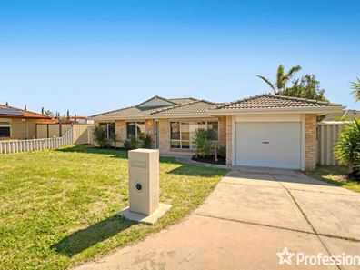 5 Club Place, Cooloongup WA 6168