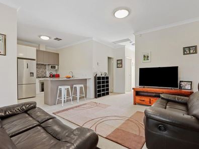 28/2 Louvre Way, Baldivis WA 6171