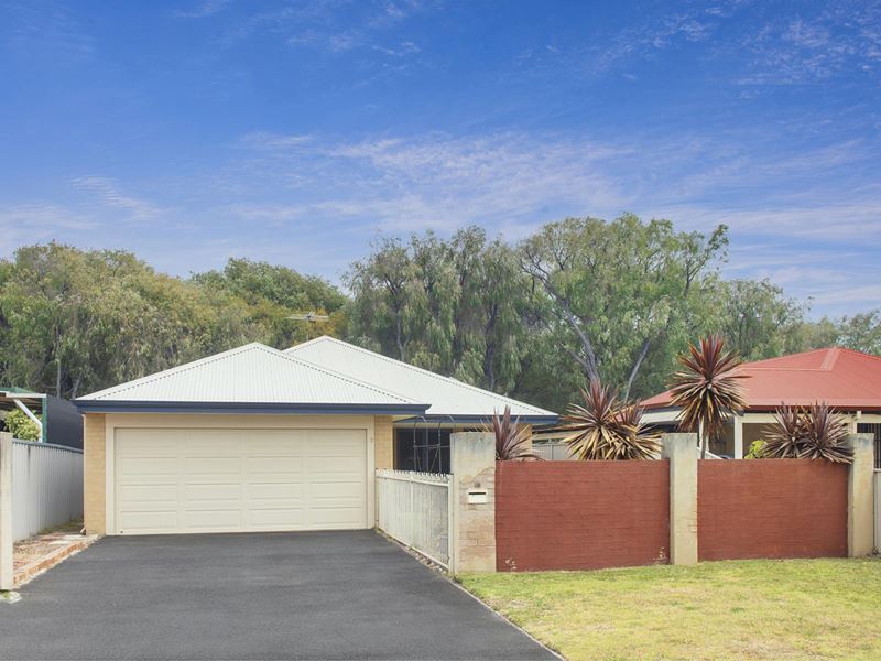 30 Silver Gull Court, Geographe WA 6280