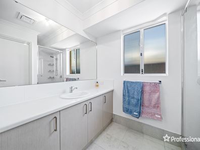 5 Bomere Chase, Aveley WA 6069