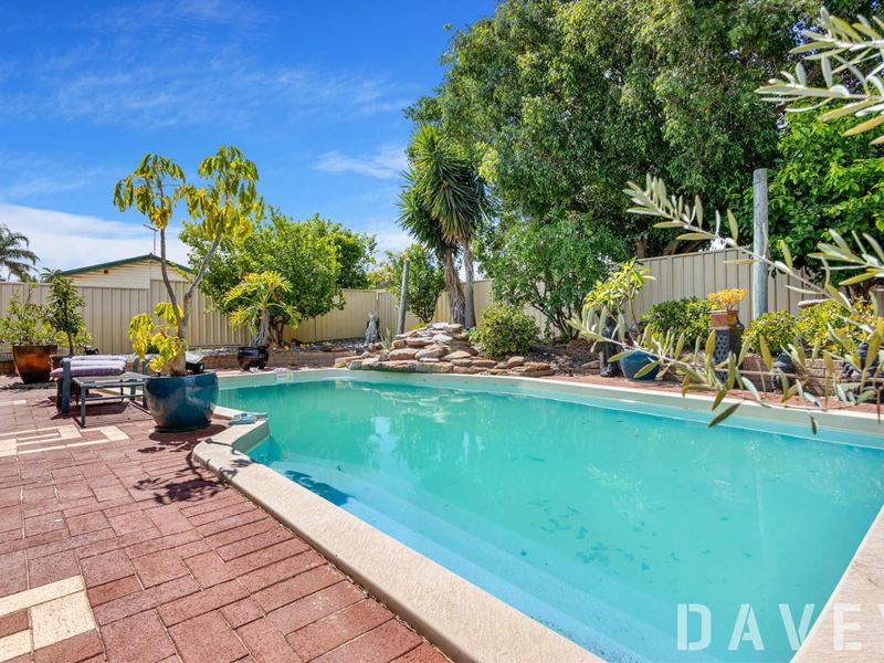 11 Penshurst Street, Marangaroo