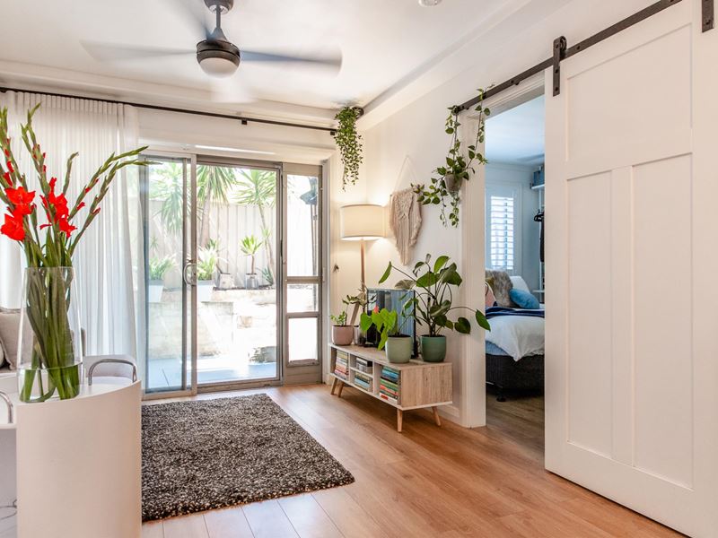 2/209 Walcott St, North Perth