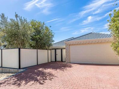 2 Northcliffe Avenue, Clarkson WA 6030
