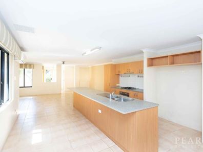 2 Northcliffe Avenue, Clarkson WA 6030