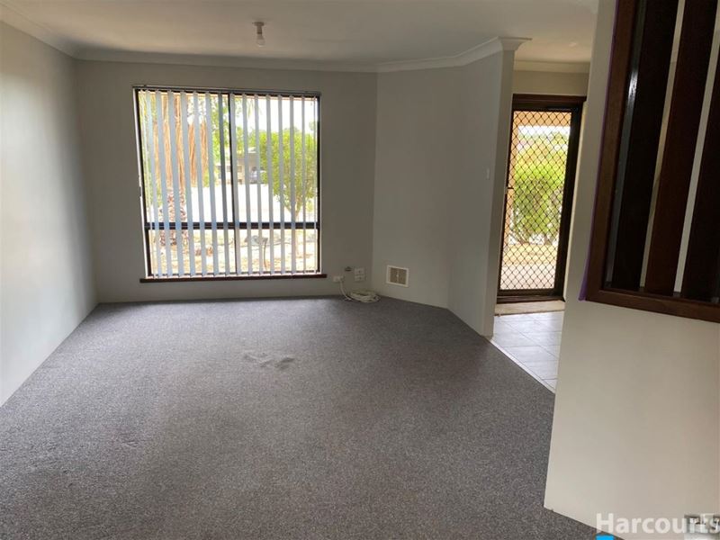8 Caridean Street, Heathridge