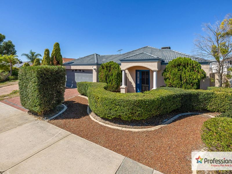 4 Greenland Boulevard, Canning Vale
