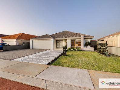 26 Auckland Parade, Canning Vale WA 6155