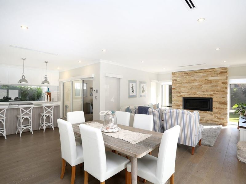 7 Devonshire Link, North Coogee