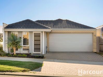 12 Teneriffe Rise, Halls Head WA 6210