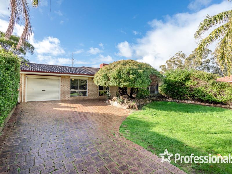 7 Symes Close, Seville Grove WA 6112