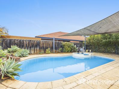 42 Roxburghe Drive, The Vines WA 6069