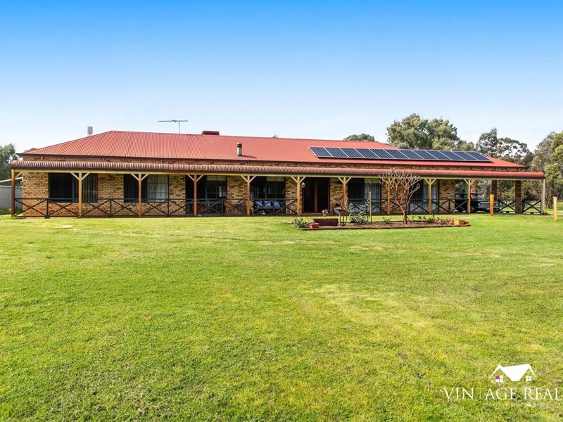 104 Byford Meadows Drive, Oakford