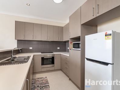 33/10 Pavonia Link, Clarkson WA 6030