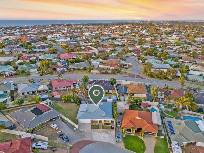 6 Willmott Close, Halls Head WA 6210