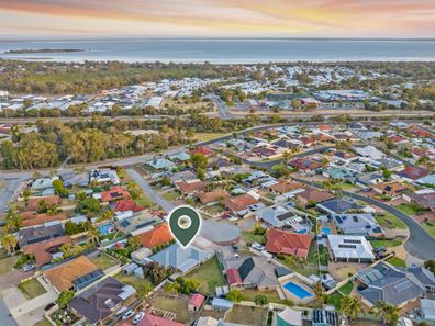 6 Willmott Close, Halls Head WA 6210