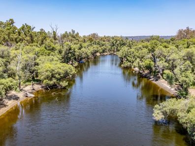 129 Twin Bridges Place, Boddington WA 6390