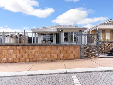 45 Redstone Trail, Ellenbrook WA 6069