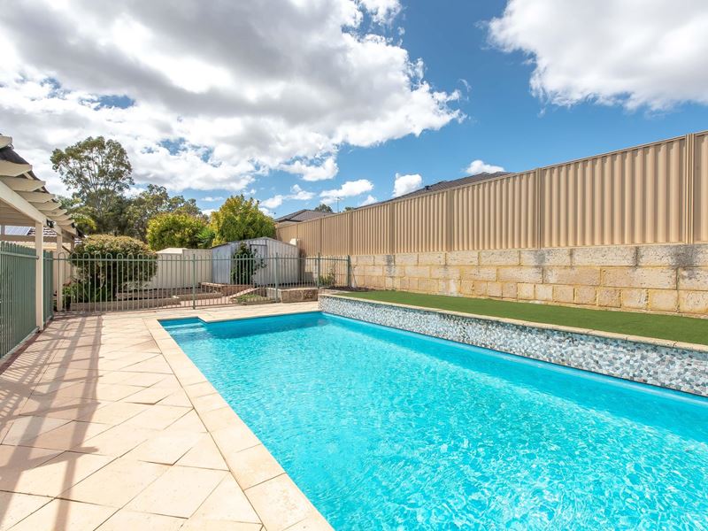 27 Valley Brook Road, Caversham