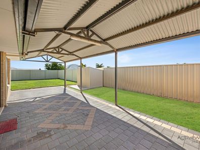 6 Flavio Crescent, Wandina WA 6530