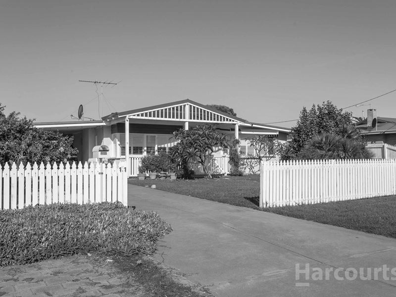 11 Hickman Road, Silver Sands WA 6210