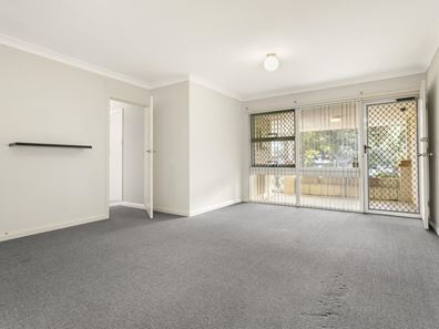 13 Rambures Way, Hamilton Hill WA 6163