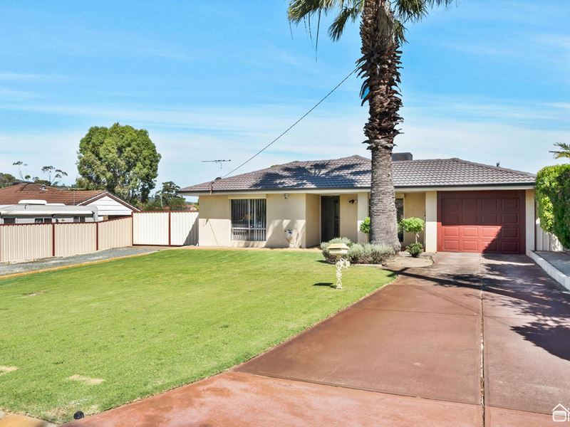 4 Tall Karri Close, Camillo WA 6111