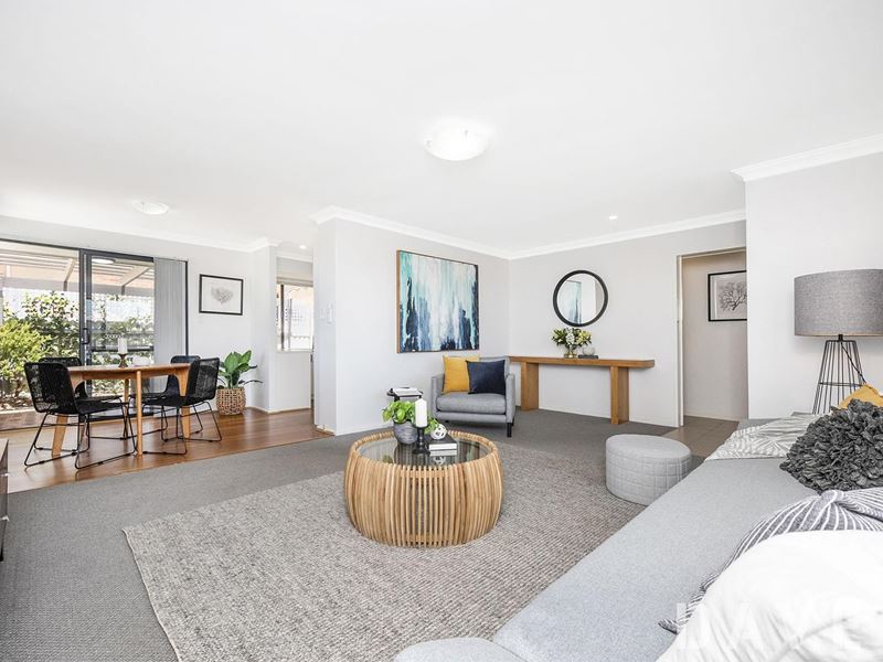 2/17 Sorrento Street, North Beach