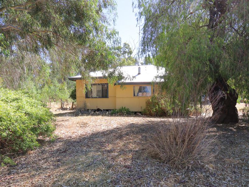 7098 South Western Highway, Coolup WA 6214