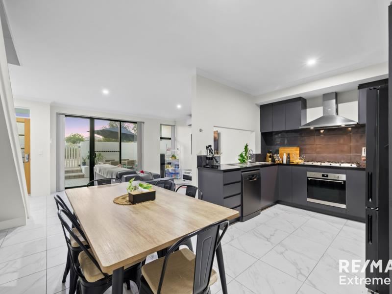 4/2 Crystalline Road, Spearwood