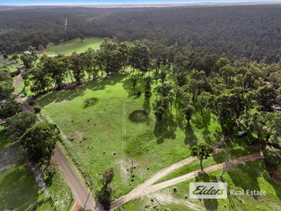 33 Bradbury  Road, Collie Burn WA 6225