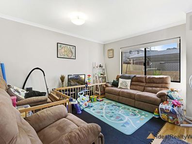 13/41 Camberwell Street, Beckenham WA 6107