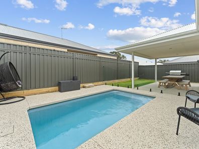 4 Clarendon Approach, Baldivis WA 6171