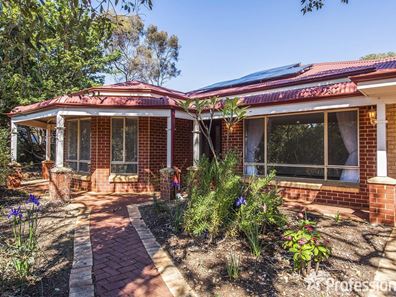 15 White Gum Rise, Byford WA 6122