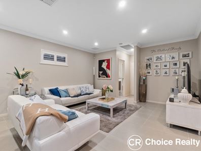 1/16A Moorland Street, Scarborough WA 6019