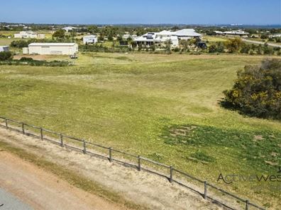 7 Cargeeg Bend, White Peak WA 6532