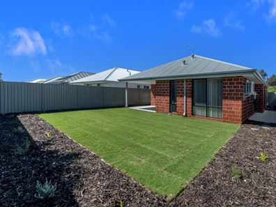 18 Sase  Frontage, South Yunderup WA 6208