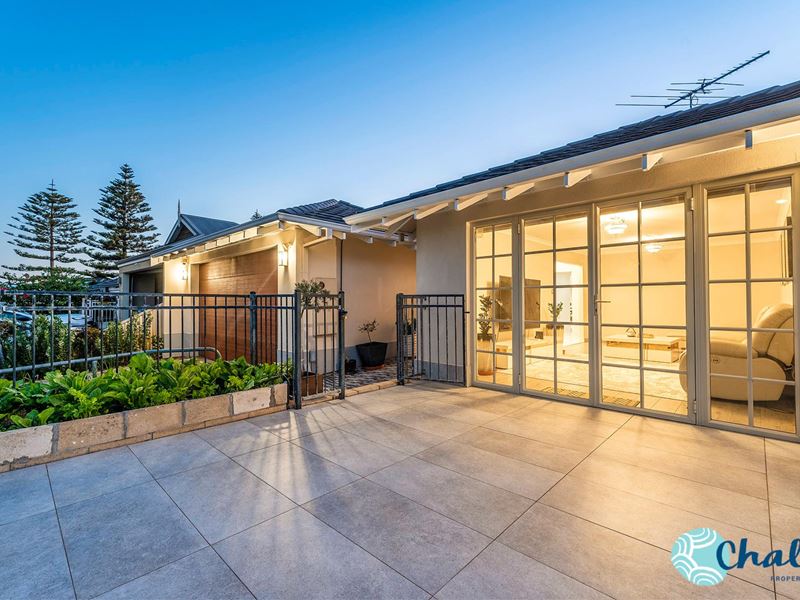 28 Harrington Waters Dr, Waikiki