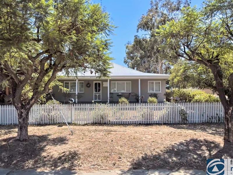 8 Fermoy Avenue, Northam