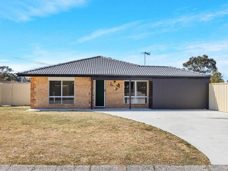 7 Mekong Way, Greenfields