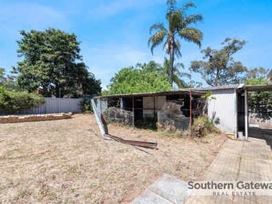 8 Christmas Avenue, Orelia WA 6167