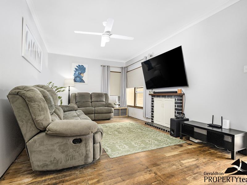 42 Crowther Street, Beachlands